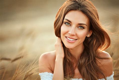 beautiful brunette|Free Beautiful Brunette Model Photos .